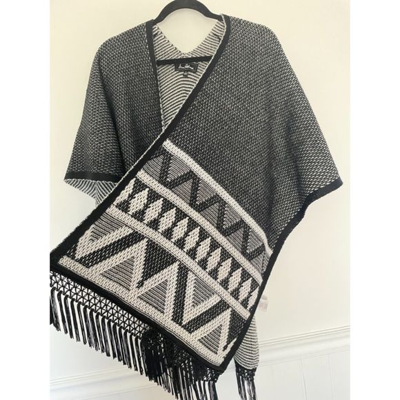 Sam Edelman Boho Southwestern Knit Sweater Poncho Size Small Oversized E111 - Picture 4 of 16